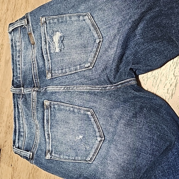 KanCan Straight High Rise Ripped Jeans Size 26" Waist - Picture 5 of 10